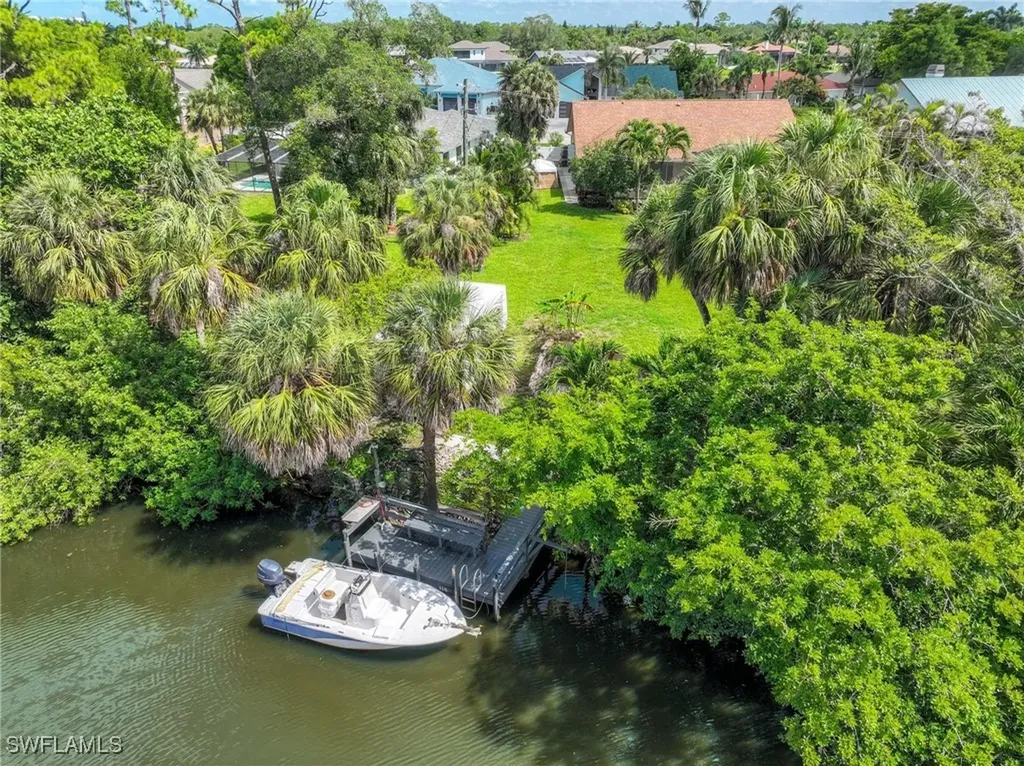 116 Sharwood Drive Naples FL 34110