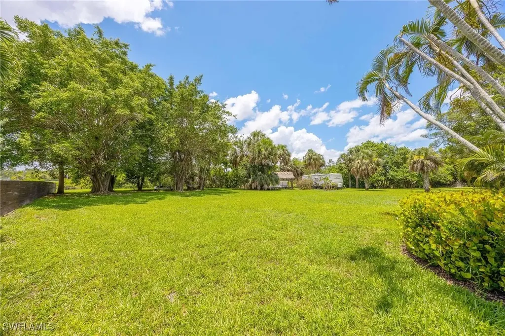 116 Sharwood Drive Naples FL 34110