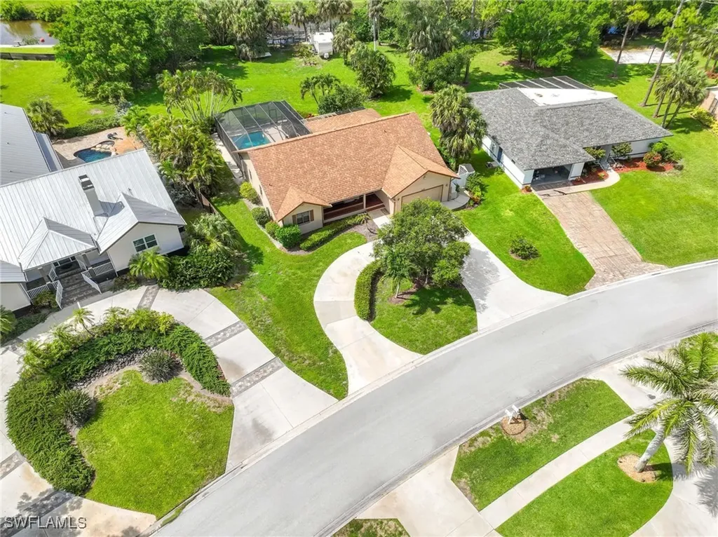 116 Sharwood Drive Naples FL 34110
