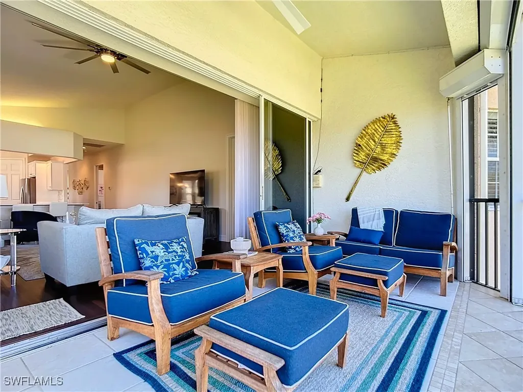 4752 Stratford Court Naples FL 34105