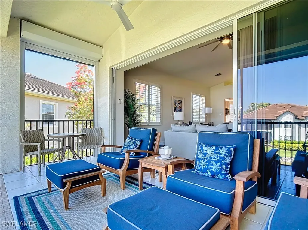 4752 Stratford Court Naples FL 34105