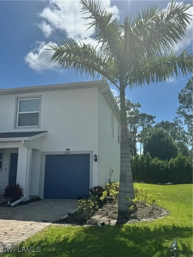 Naples FL, 15273 Wildflower Circle