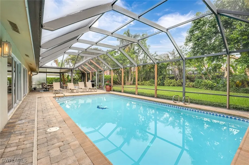 675 Harbour Drive Naples FL 34103