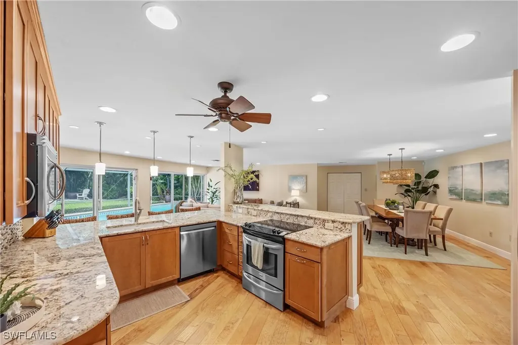 675 Harbour Drive Naples FL 34103