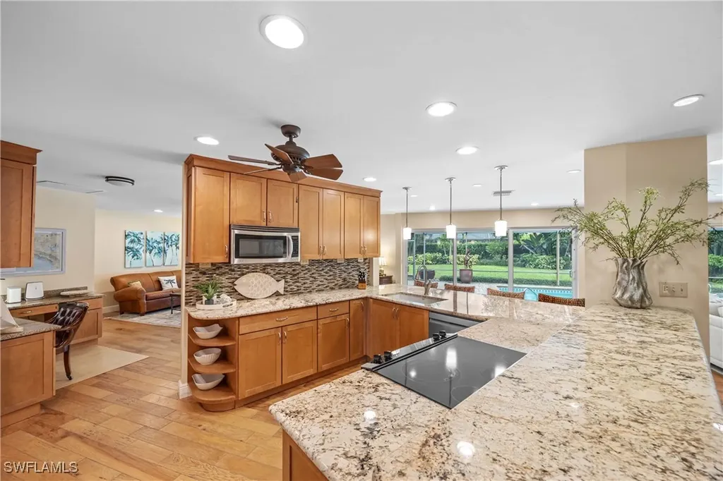 675 Harbour Drive Naples FL 34103
