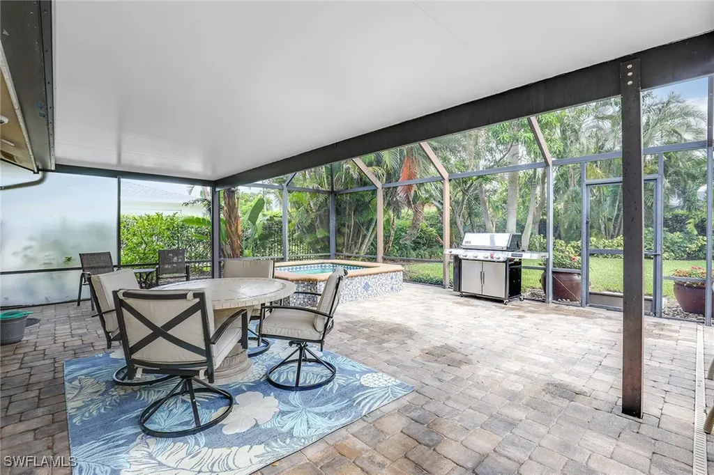 675 Harbour Drive Naples FL 34103
