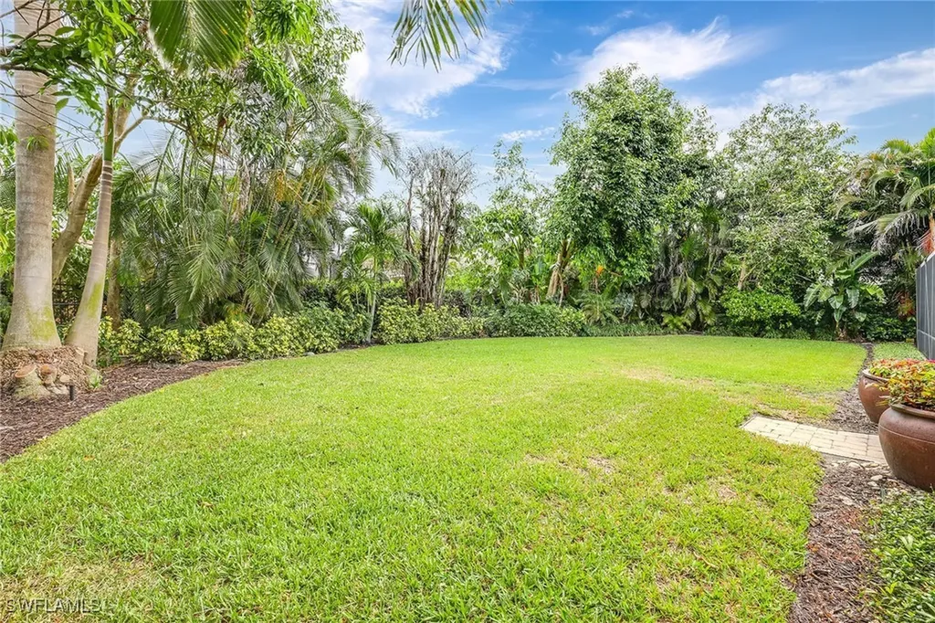 675 Harbour Drive Naples FL 34103