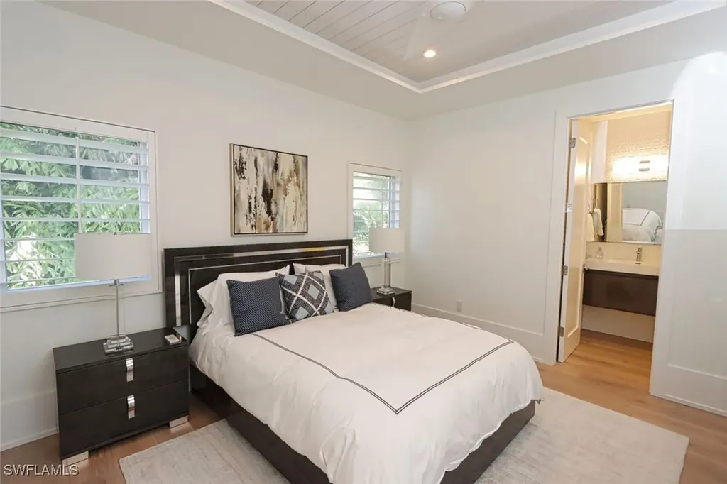 675 2nd Street S Naples FL 34102