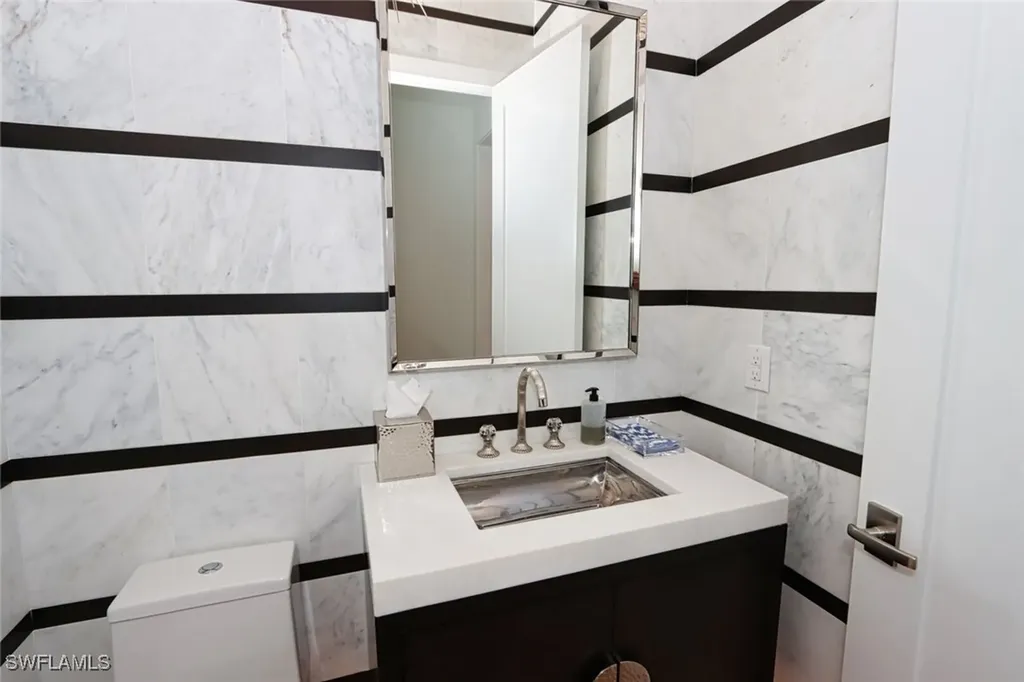 675 2nd Street S Naples FL 34102