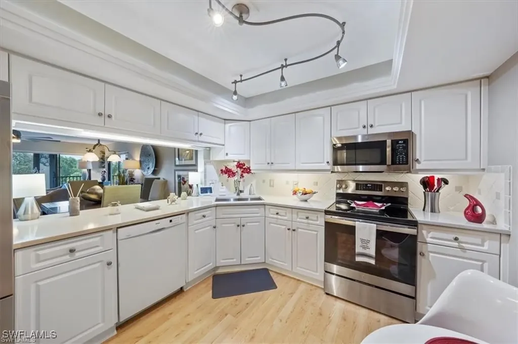 6080 Pelican Bay Boulevard Naples FL 34108