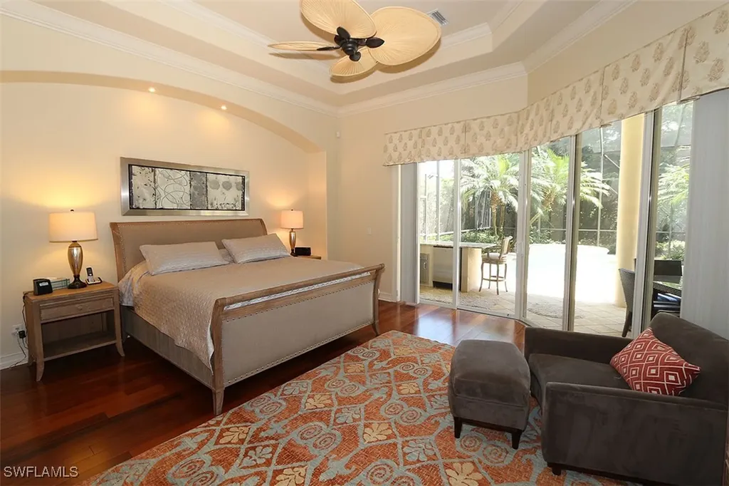 1824 Crayton Road Naples FL 34102