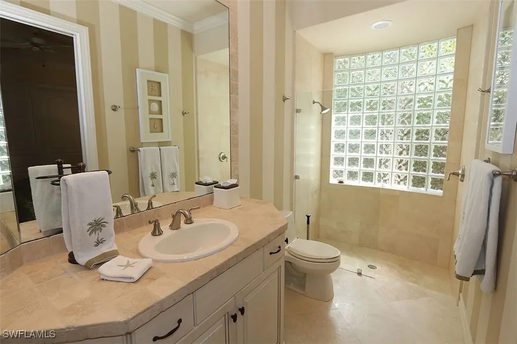 1824 Crayton Road Naples FL 34102