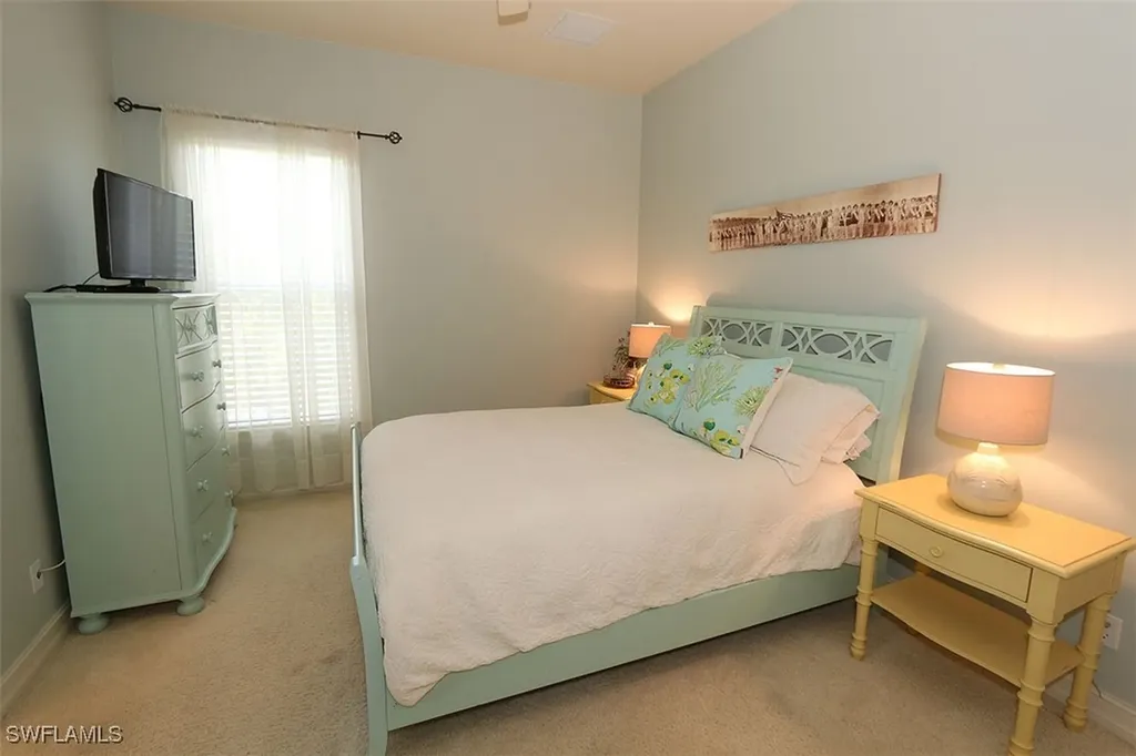 1824 Crayton Road Naples FL 34102