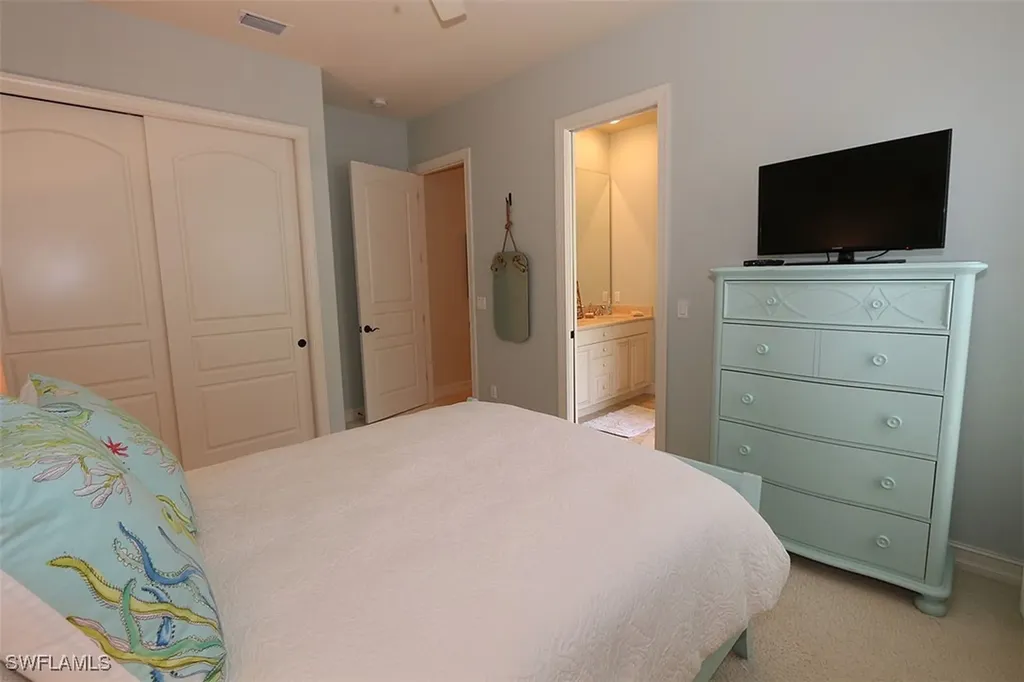 1824 Crayton Road Naples FL 34102