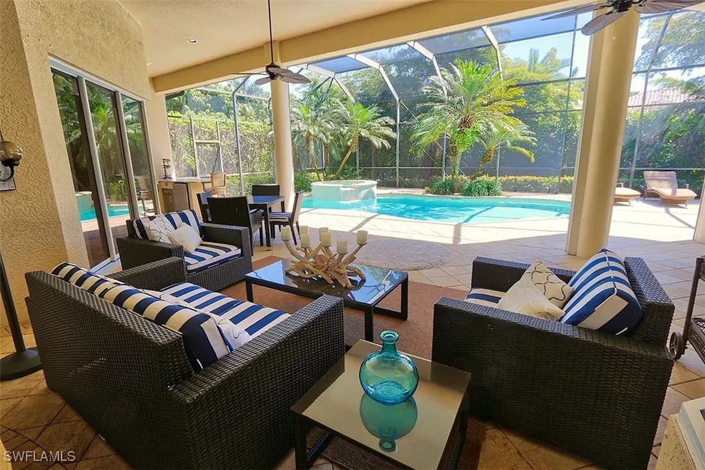1824 Crayton Road Naples FL 34102