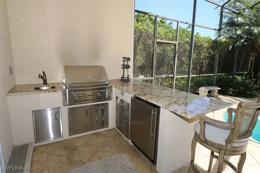 1824 Crayton Road Naples FL 34102