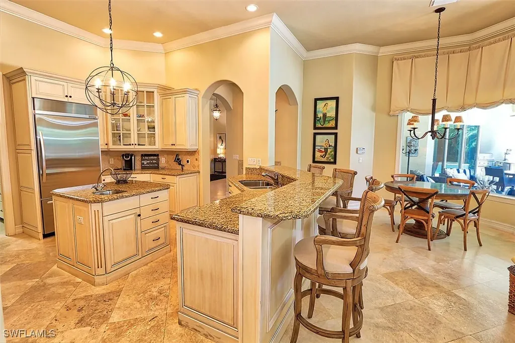 1824 Crayton Road Naples FL 34102