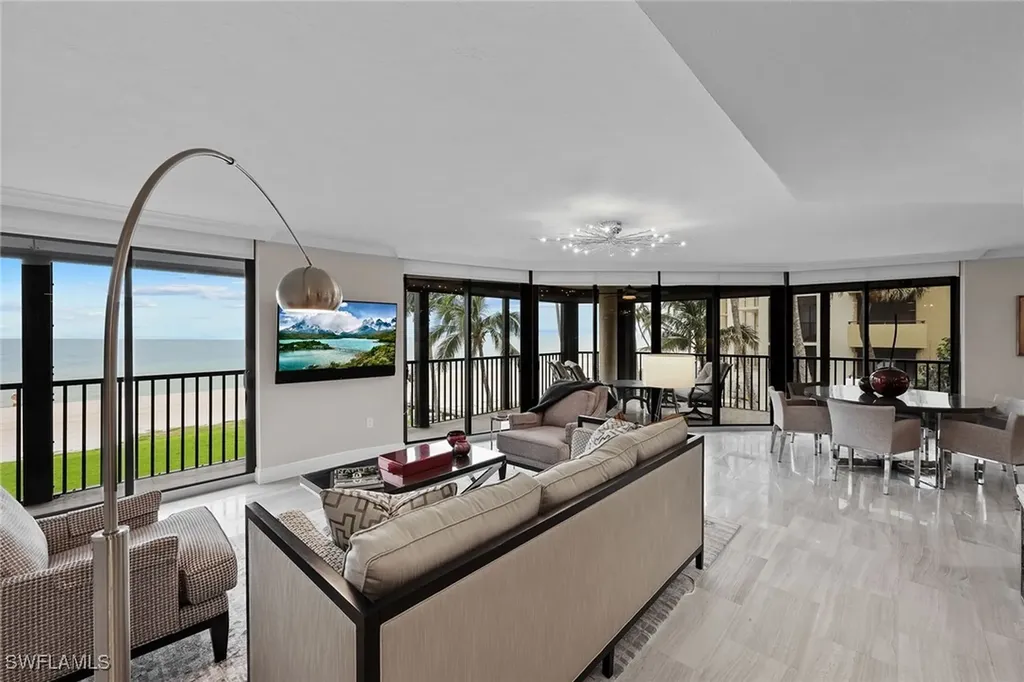 9653 Gulf Shore Drive Naples FL 34108