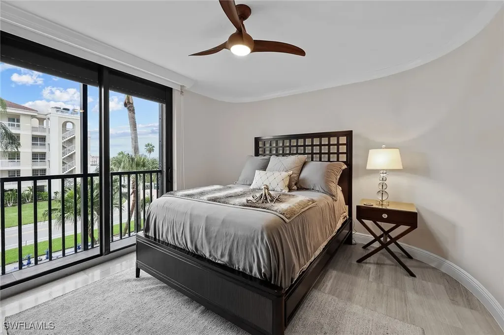 9653 Gulf Shore Drive Naples FL 34108