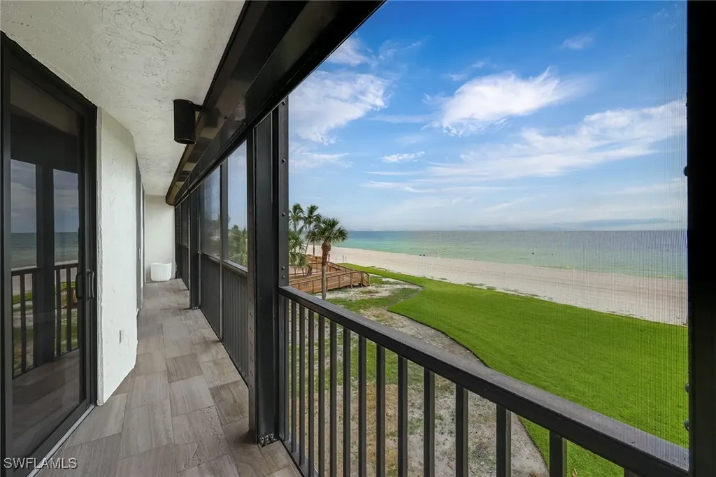 9653 Gulf Shore Drive Naples FL 34108
