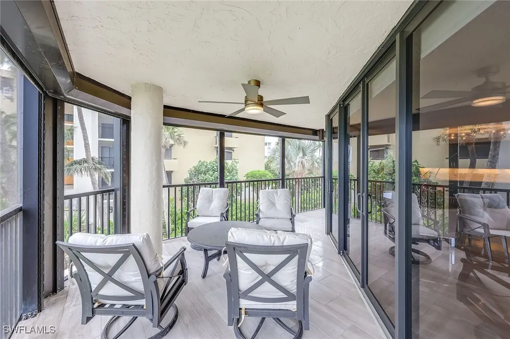 9653 Gulf Shore Drive Naples FL 34108
