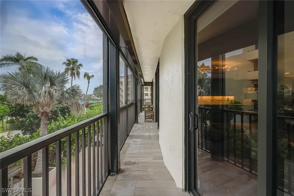 9653 Gulf Shore Drive Naples FL 34108