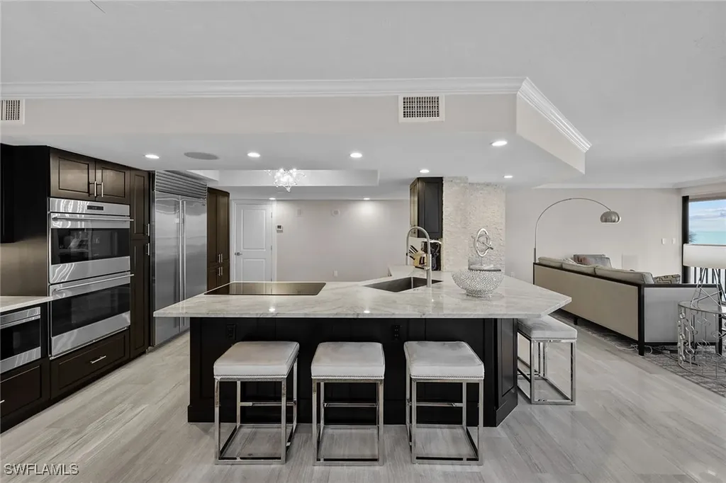 9653 Gulf Shore Drive Naples FL 34108