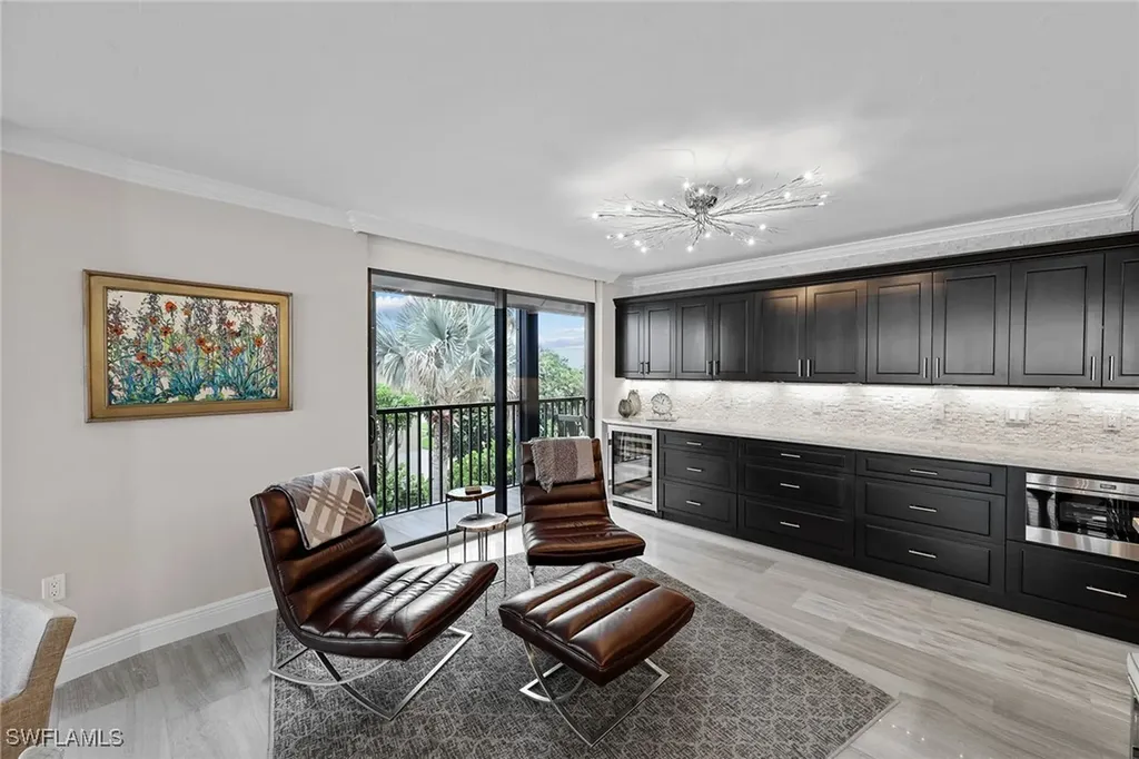 9653 Gulf Shore Drive Naples FL 34108