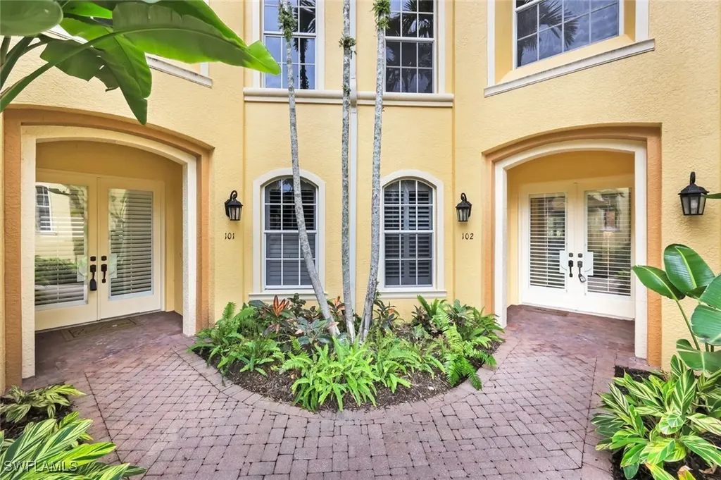 18530 Sandalwood Pointe Fort Myers FL 33908