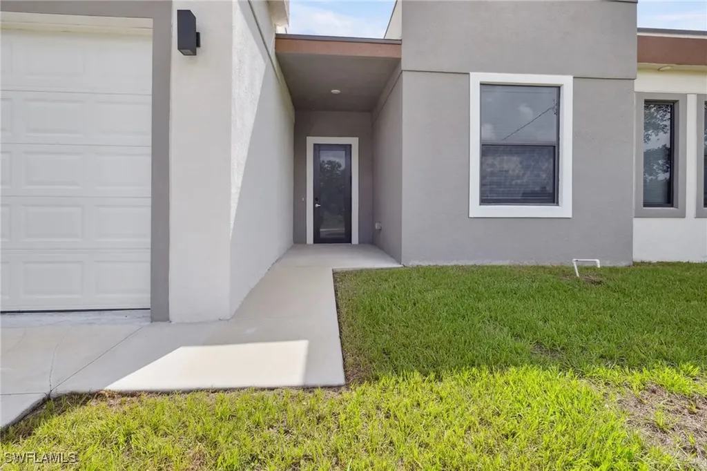 1836 Jacinto Avenue Lehigh Acres FL 33972