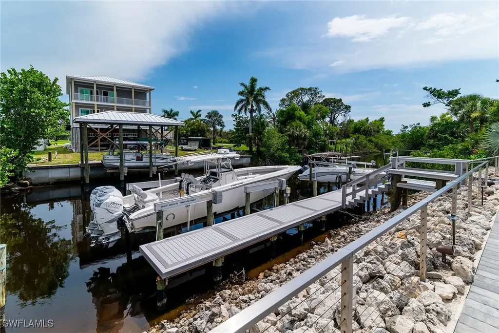 4975 Mederia Lane Estero FL 33928