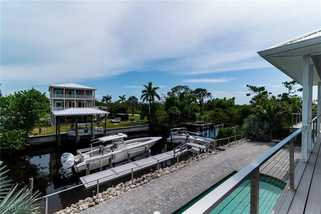 4975 Mederia Lane Estero FL 33928