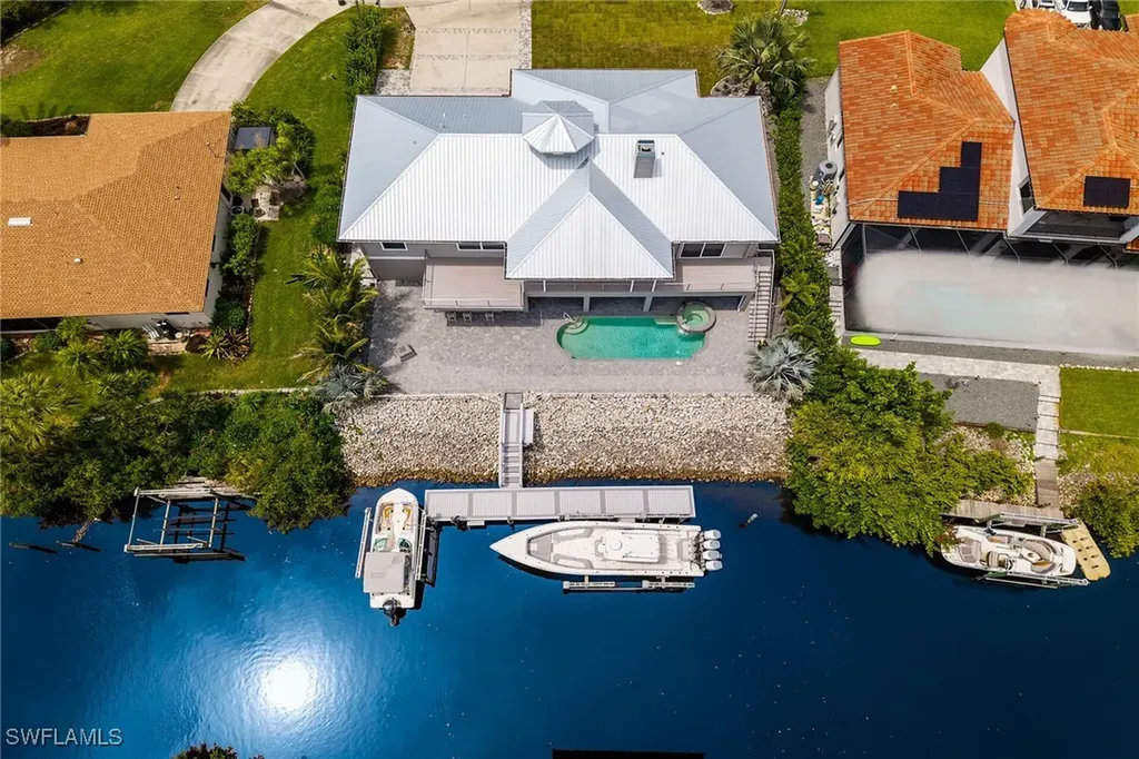 4975 Mederia Lane Estero FL 33928