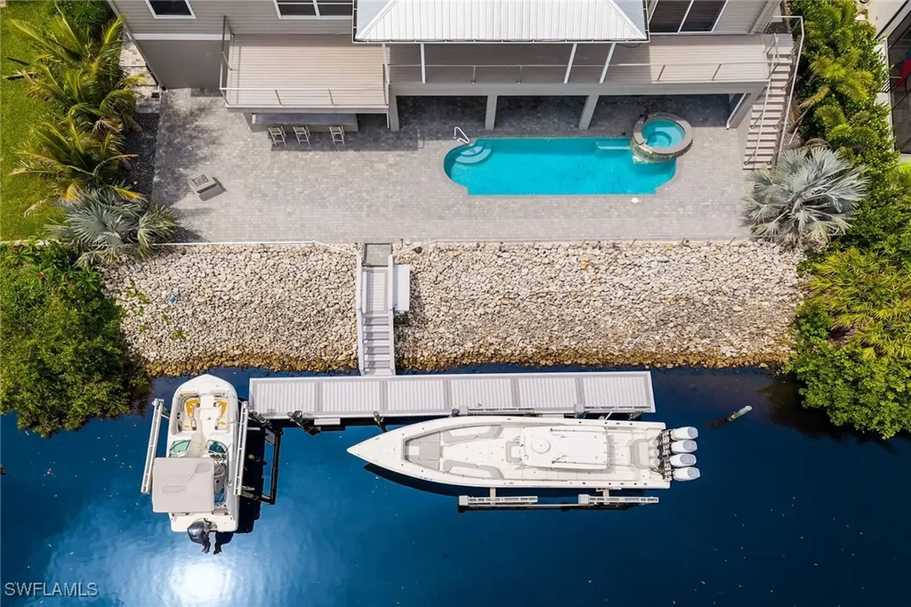 4975 Mederia Lane Estero FL 33928