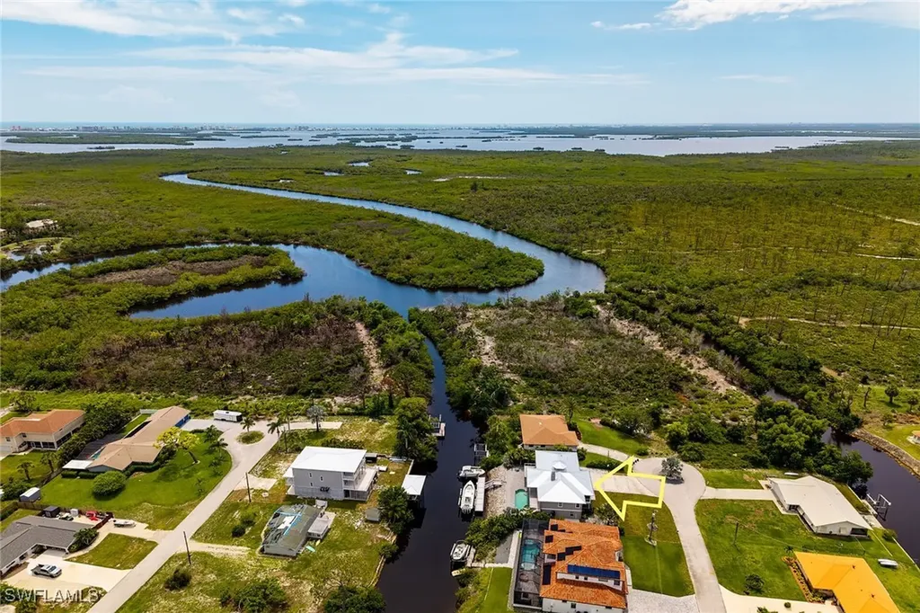 4975 Mederia Lane Estero FL 33928