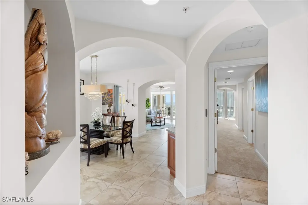 6081 Silver King Boulevard Cape Coral FL 33914