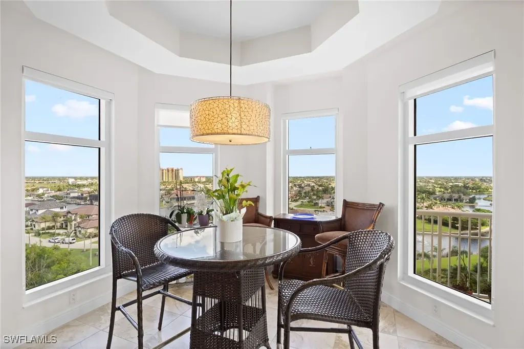 6081 Silver King Boulevard Cape Coral FL 33914