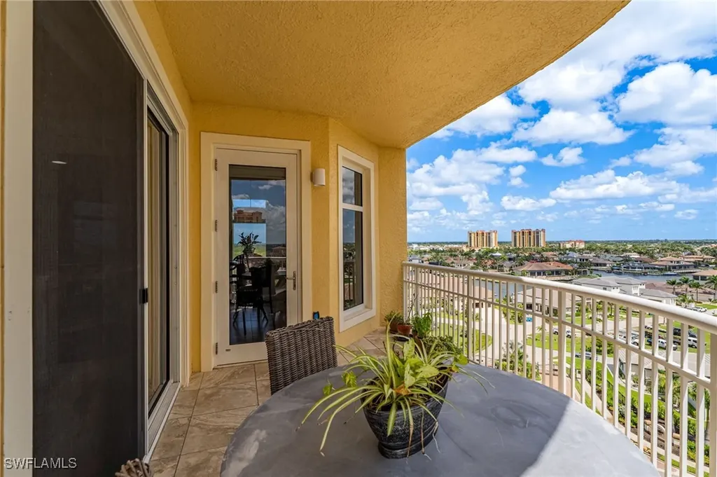 6081 Silver King Boulevard Cape Coral FL 33914