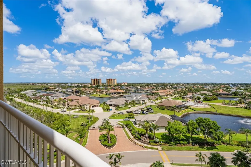 6081 Silver King Boulevard Cape Coral FL 33914