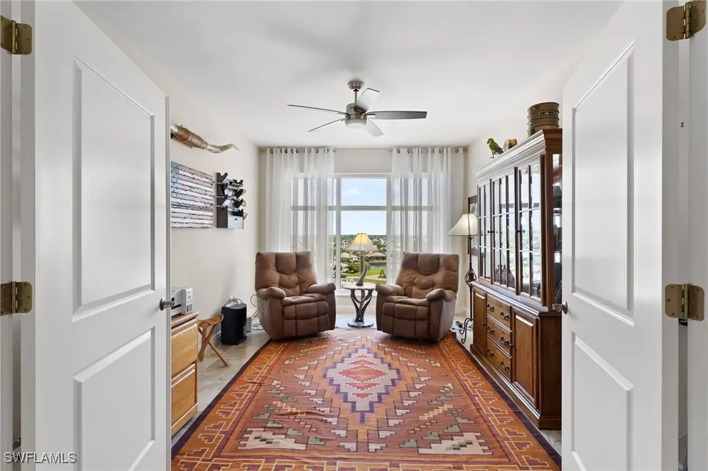 6081 Silver King Boulevard Cape Coral FL 33914