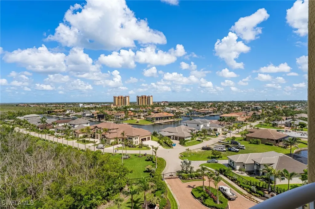 6081 Silver King Boulevard Cape Coral FL 33914