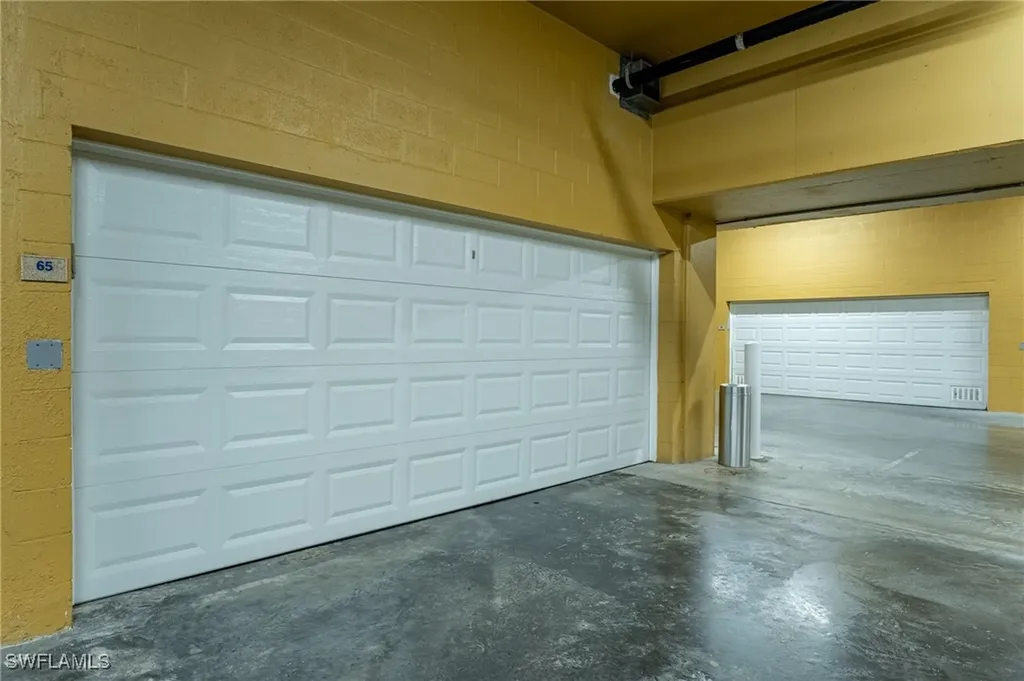 6081 Silver King Boulevard Cape Coral FL 33914