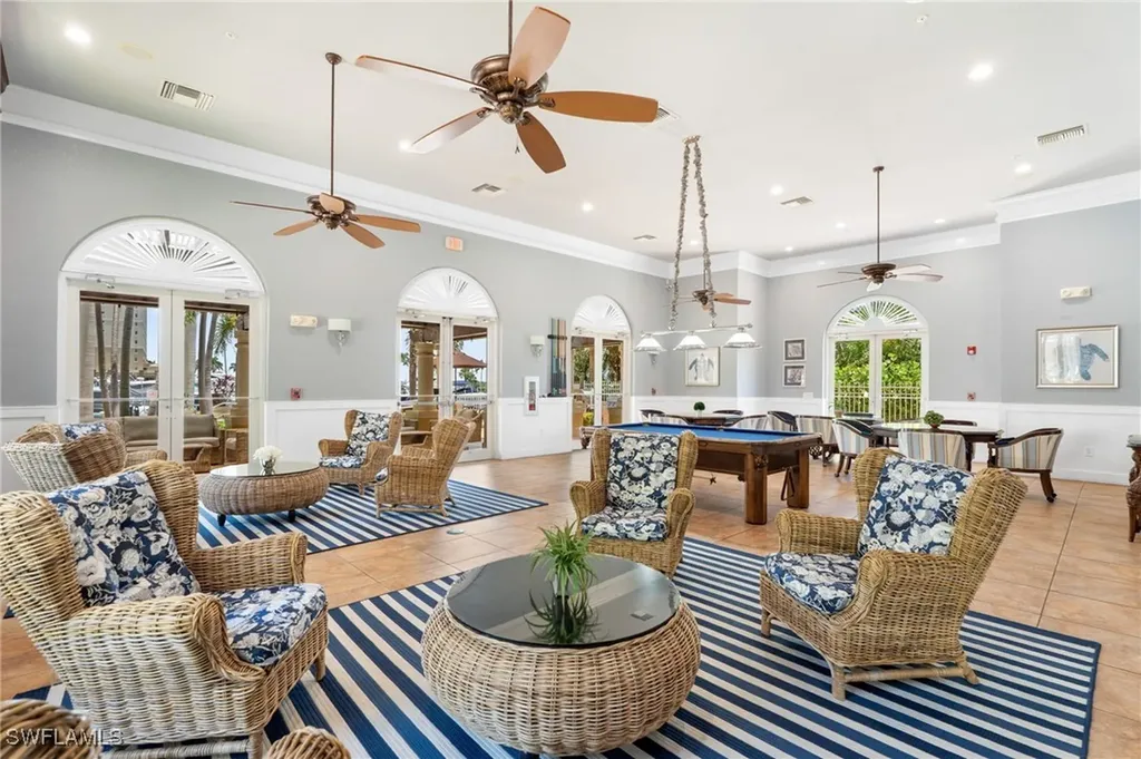 6081 Silver King Boulevard Cape Coral FL 33914