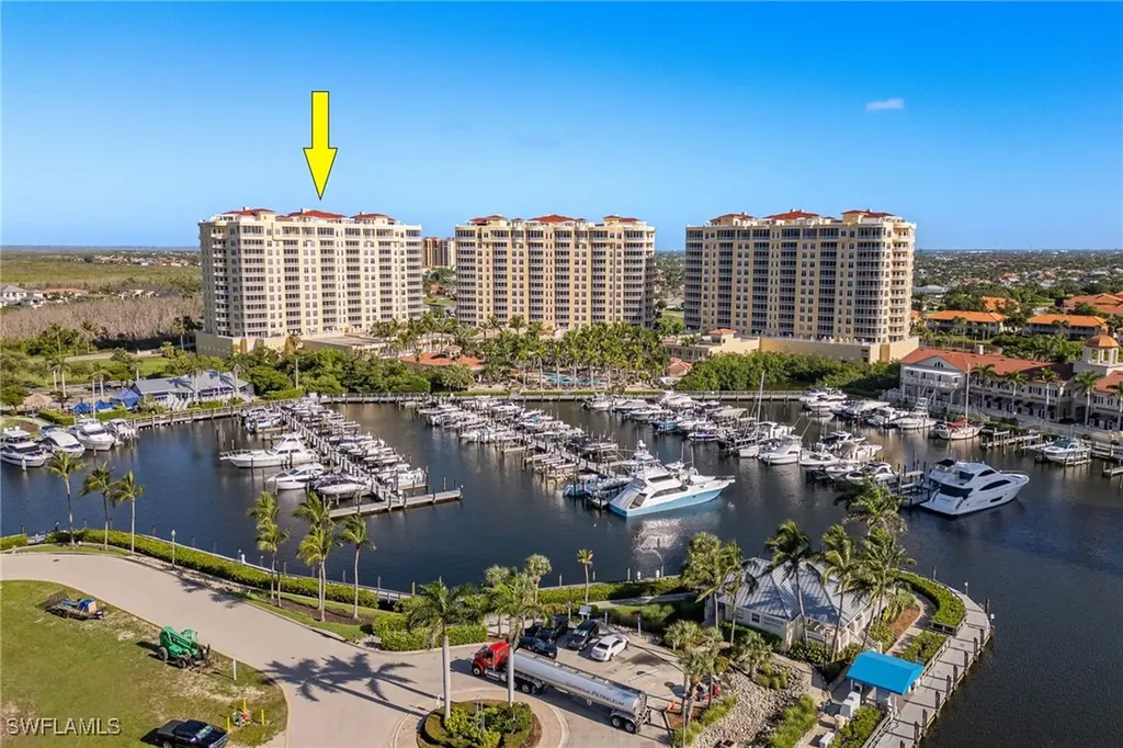 6081 Silver King Boulevard Cape Coral FL 33914