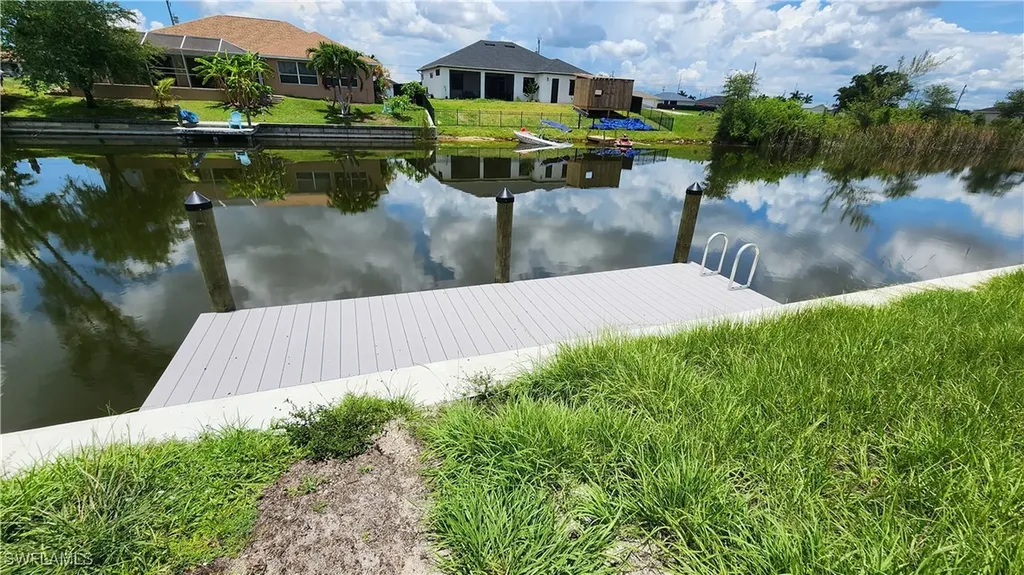1818 NE 1st Place Cape Coral FL 33909