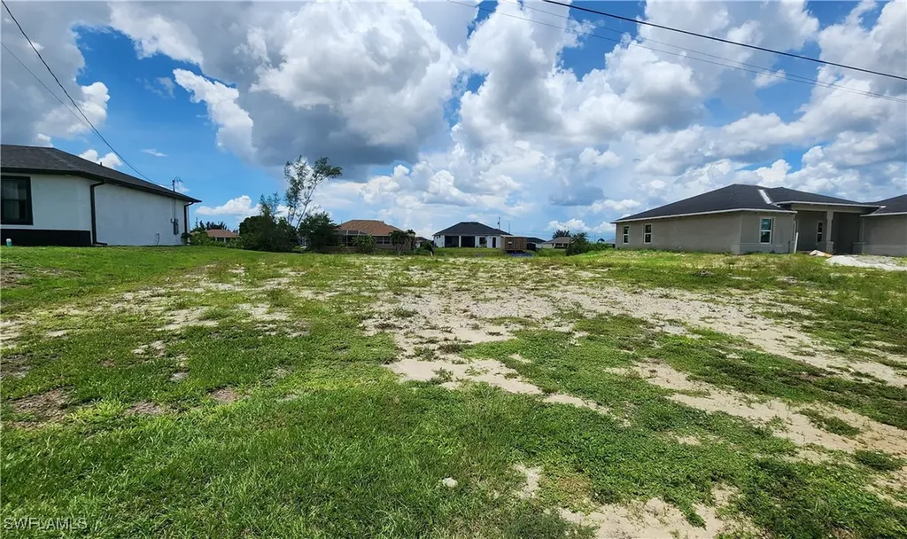 1818 NE 1st Place Cape Coral FL 33909
