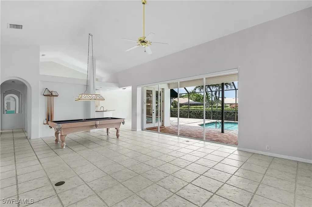 28480 Rochester Court Bonita Springs FL 34135