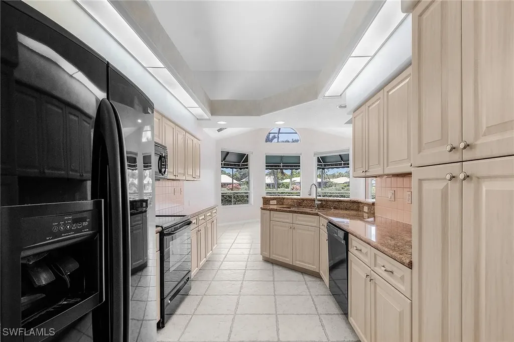 28480 Rochester Court Bonita Springs FL 34135