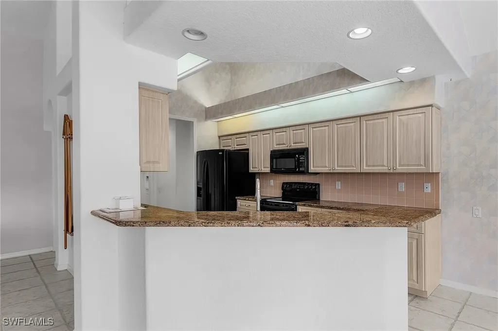 28480 Rochester Court Bonita Springs FL 34135