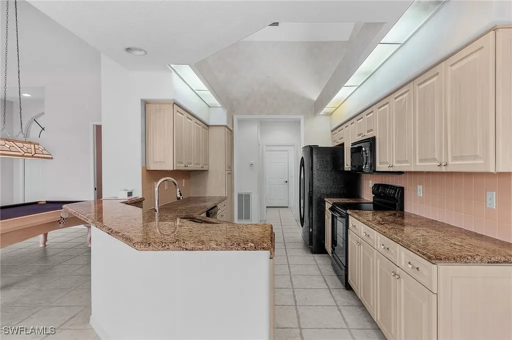 28480 Rochester Court Bonita Springs FL 34135